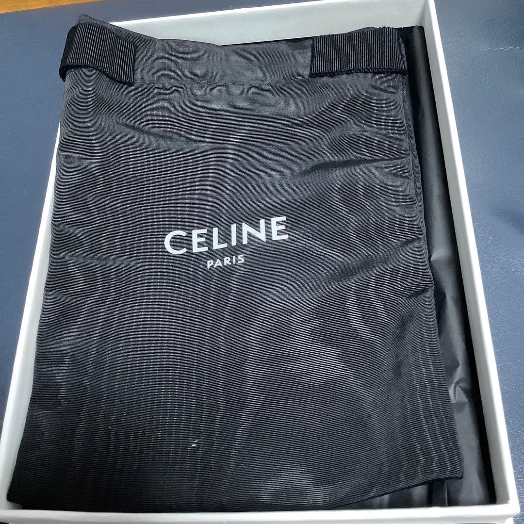 CELINE/セリーヌ　ミディアムストラップウォレット