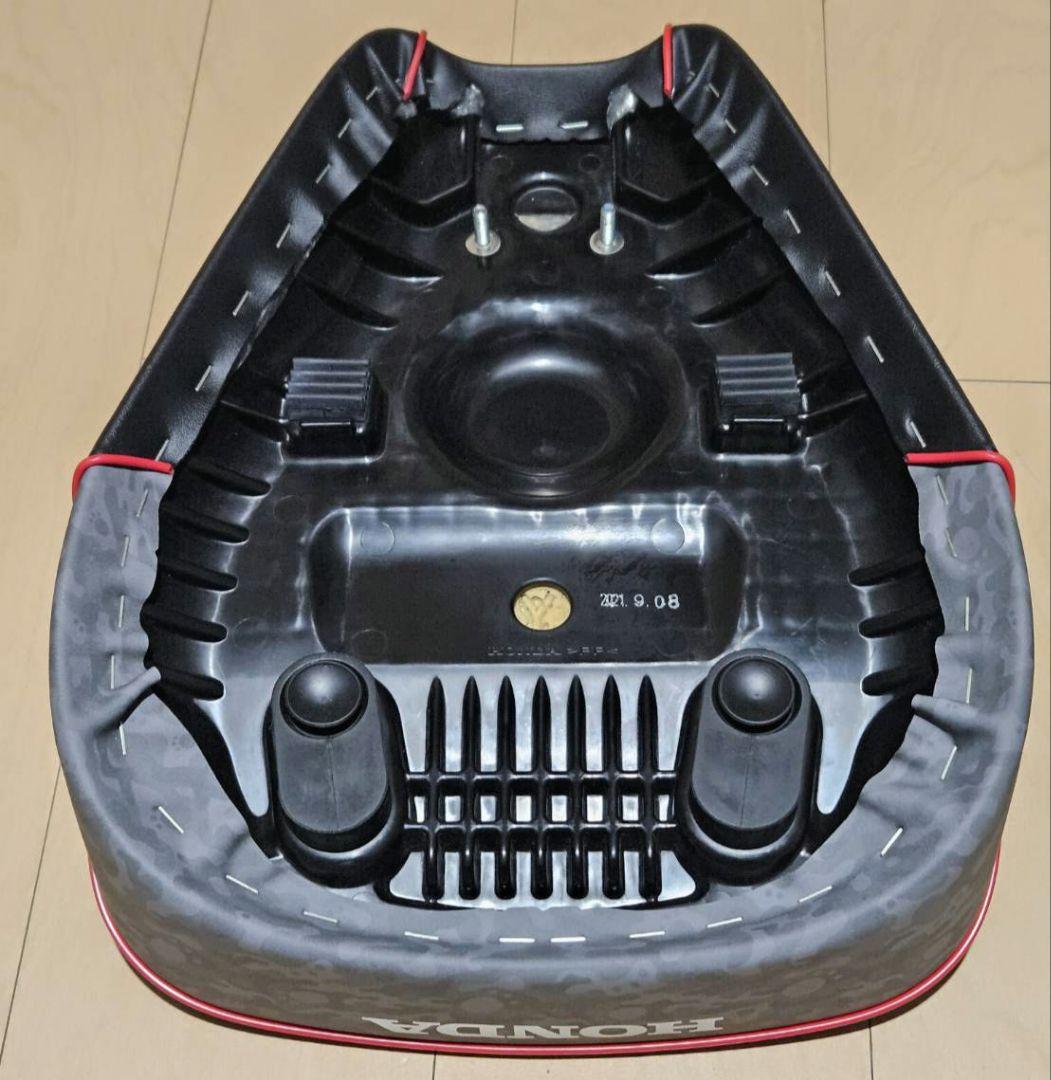 スーパーカブ　くまモン仕様　シート