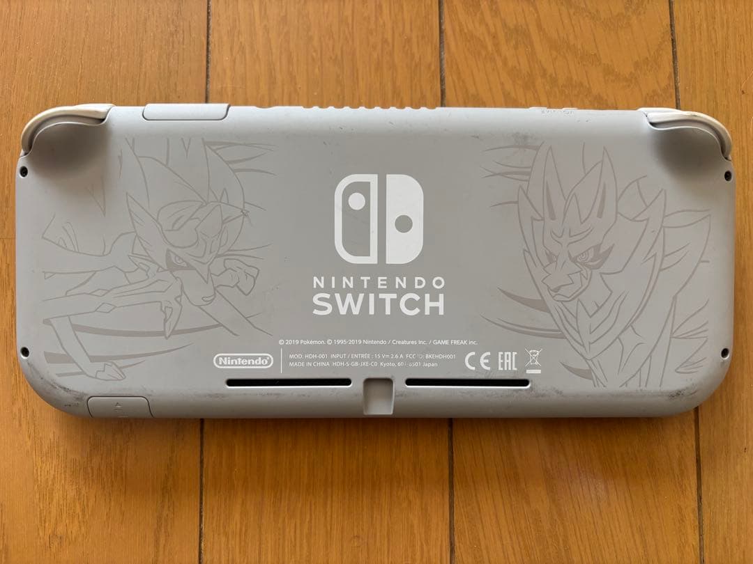 Switch Lite ザシアン ザマゼンタ本体 マリオカート付き 動作確認済み