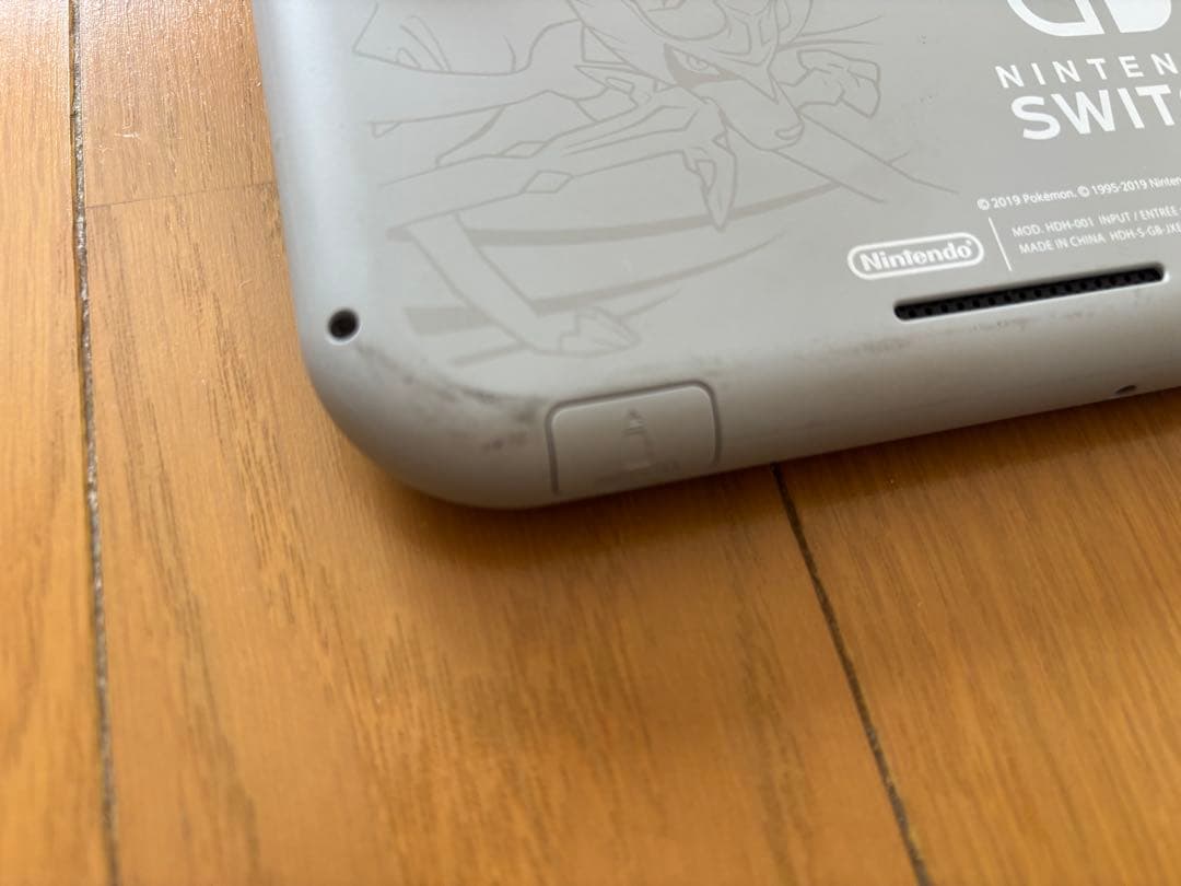 Switch Lite ザシアン ザマゼンタ本体 マリオカート付き 動作確認済み