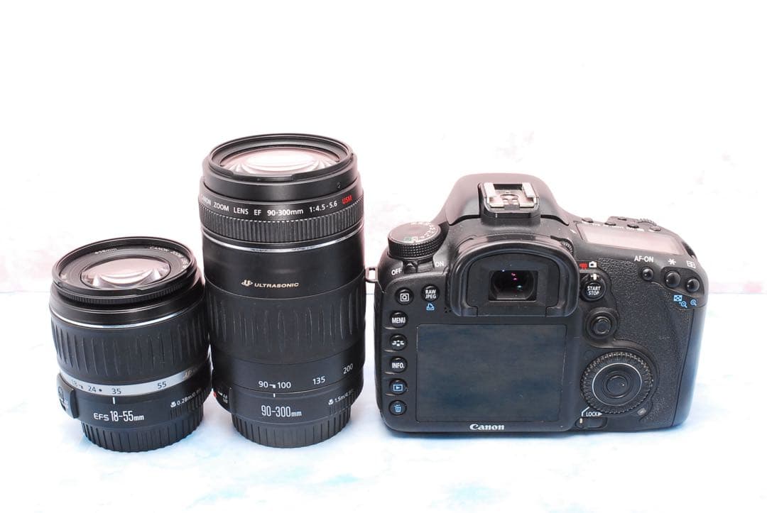 ☆キャノン EOS 7D☆一眼レフカメラ☆卒園式や卒業式にピッタリ☆