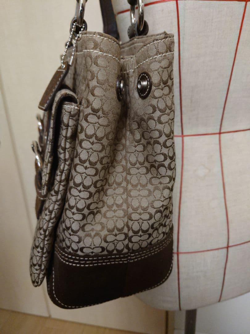 COACHコーチボストンバッグ　こげ茶色シグネチャー