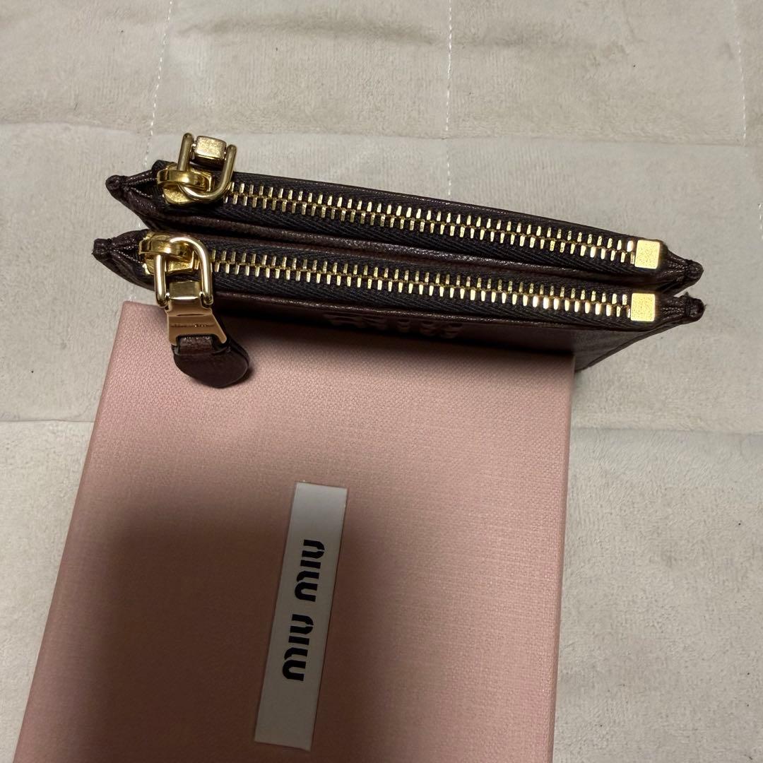 ミュウミュウ　ナッパレザー2つ折り財布　ブラウン　超美品