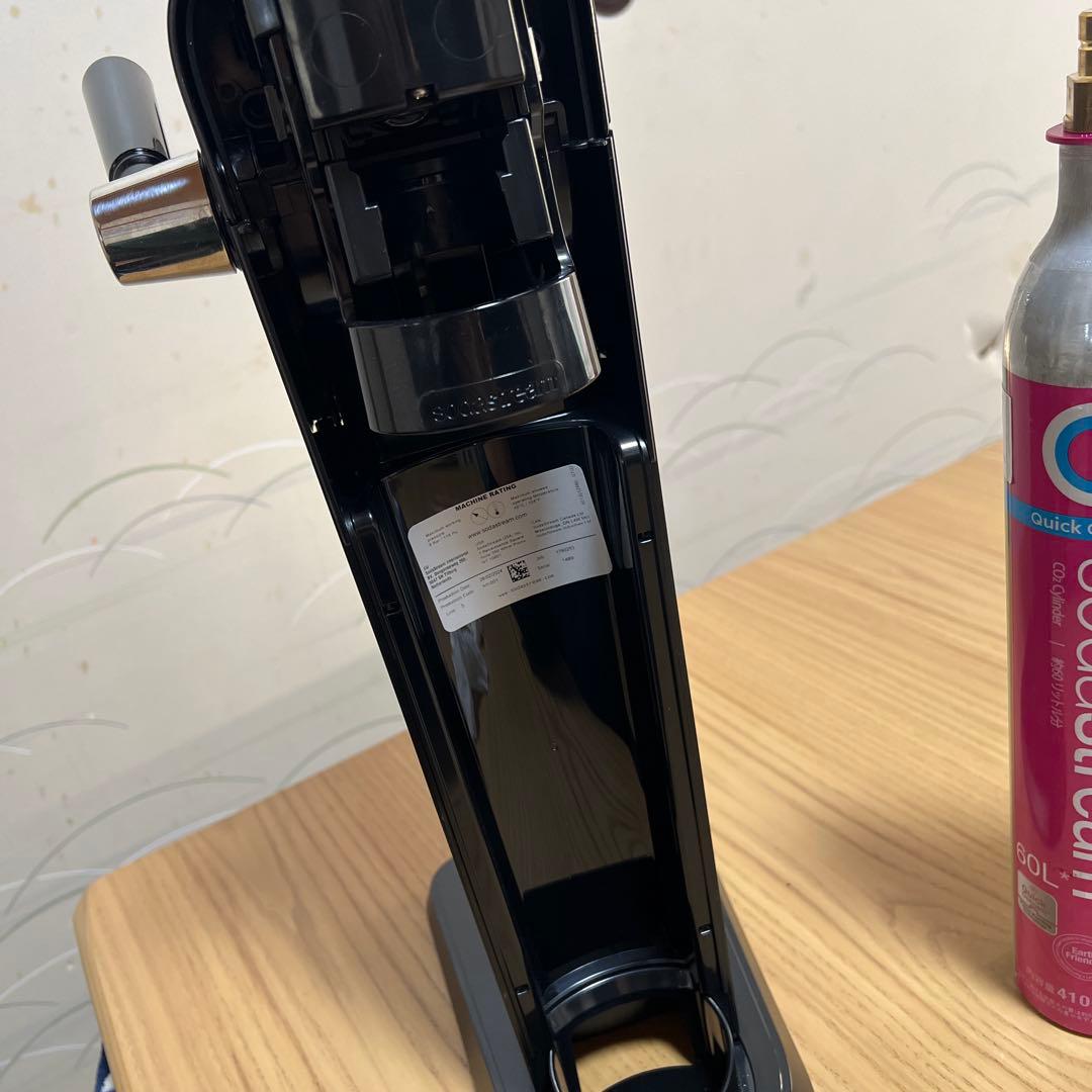 sodastream Art 炭酸水メーカー 本体とボトル2本