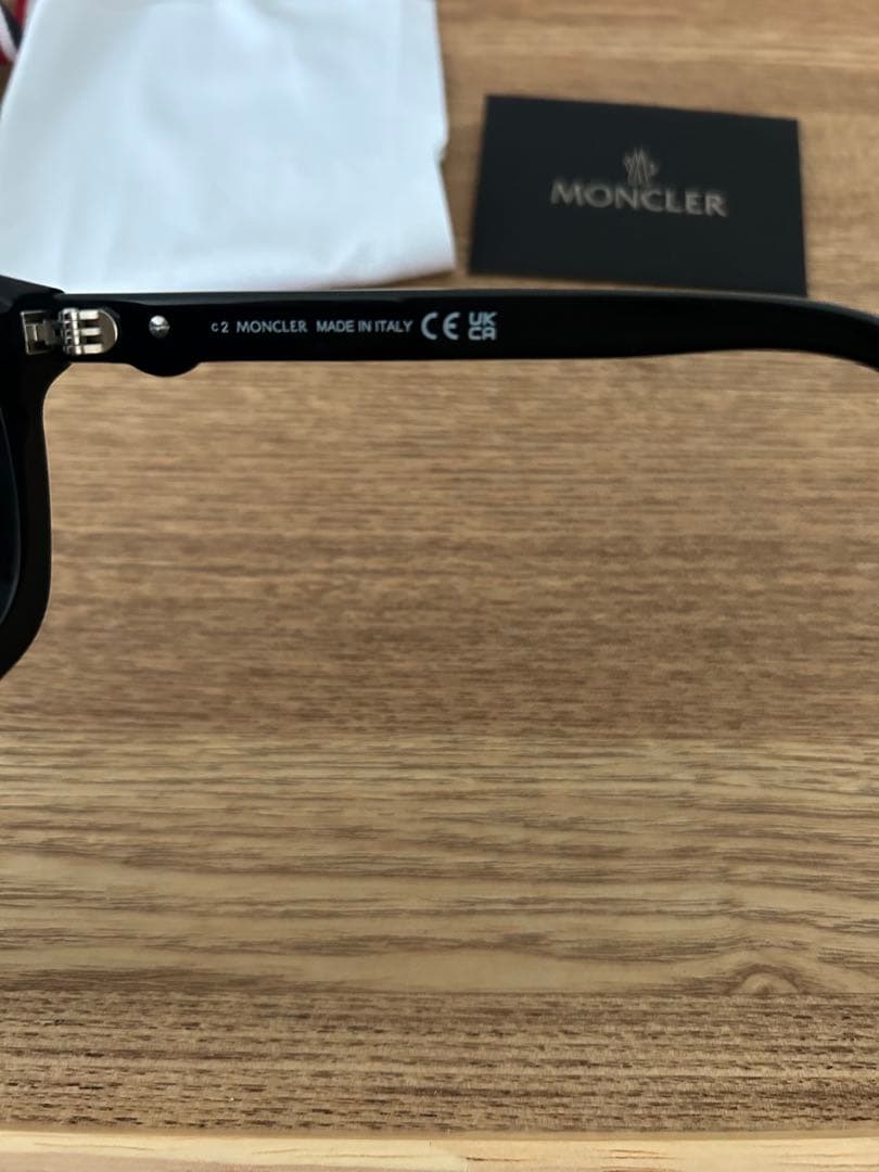 MONCLER サングラス ブラック