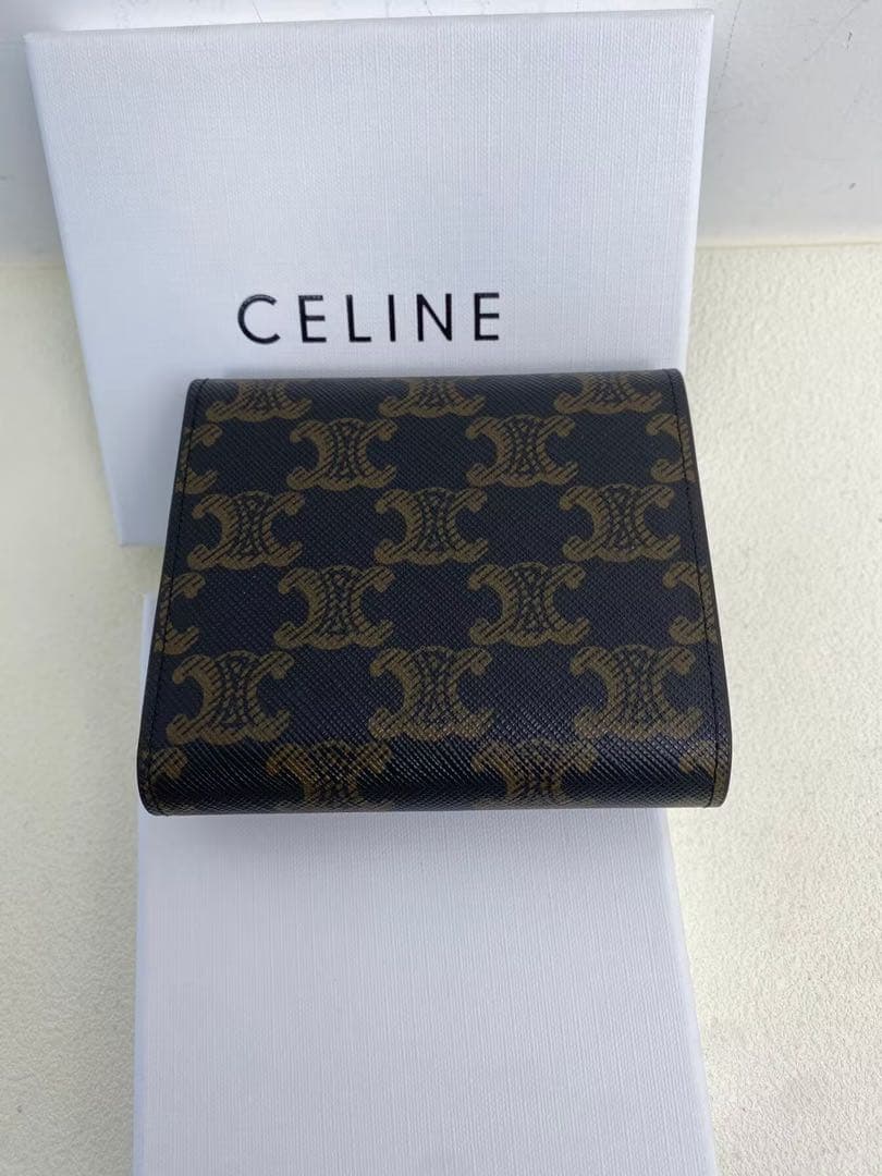 CELINE トリオンフ 三つ折り財布