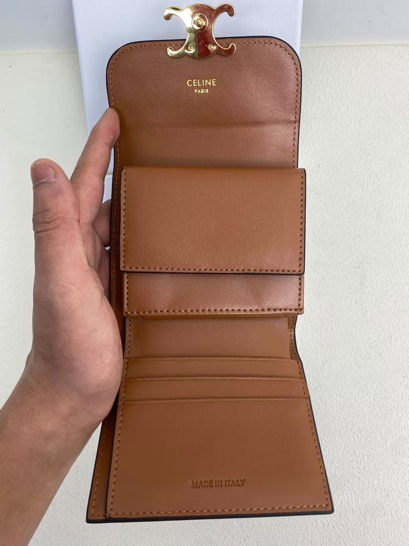 CELINE トリオンフ 三つ折り財布