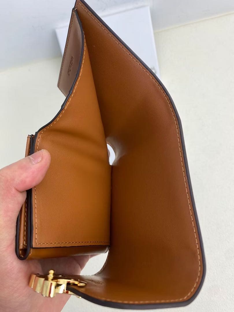 CELINE トリオンフ 三つ折り財布