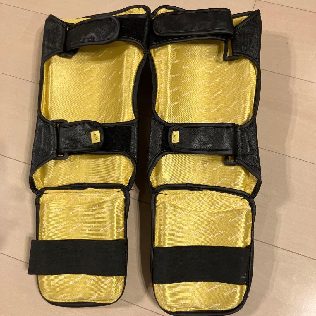 EVERLAST 　グローブ 16オンス　キックボクシングレガース　まとめ売り