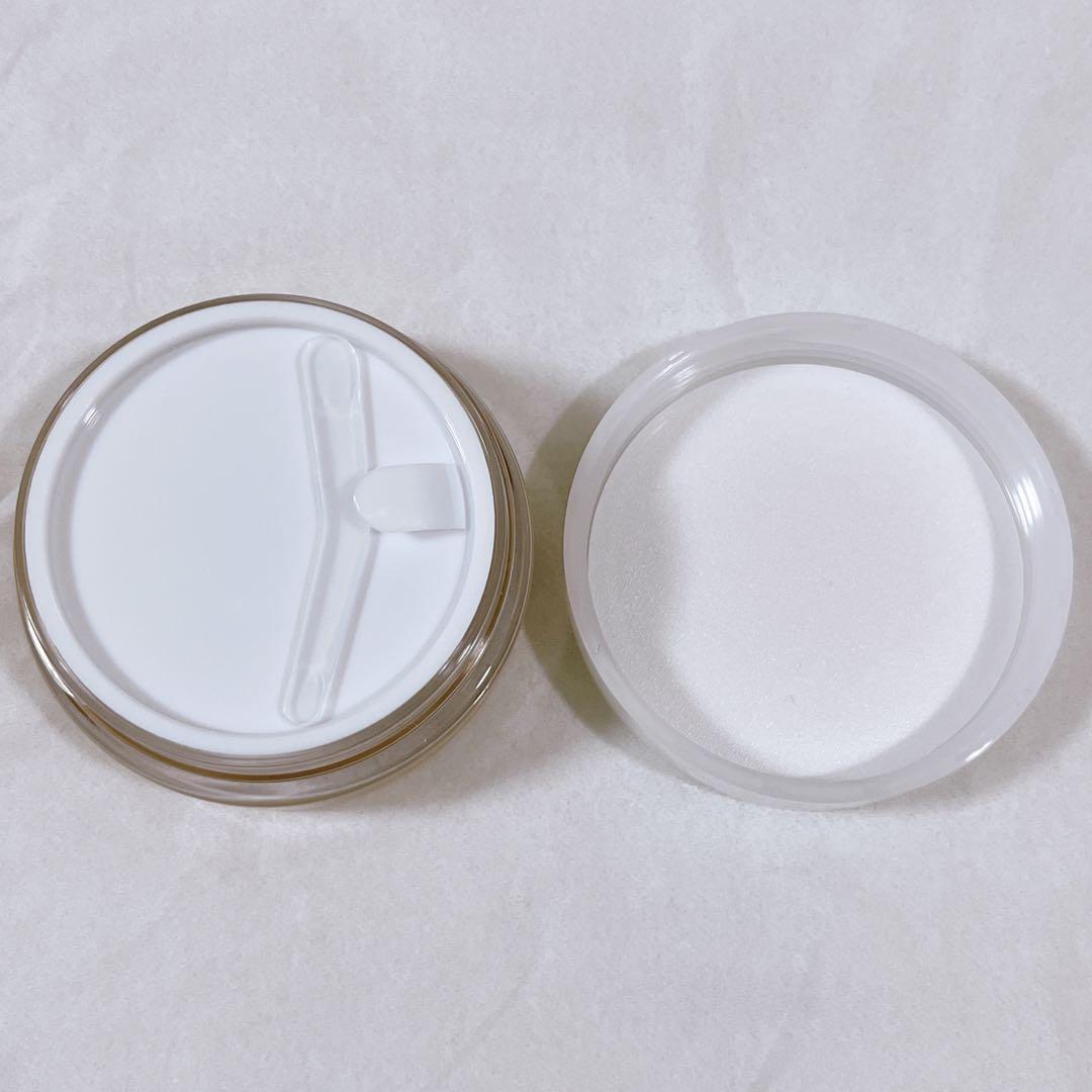 津田コスメ TSUDA UV COLOR BALM SPF50+ ライトベージュ
