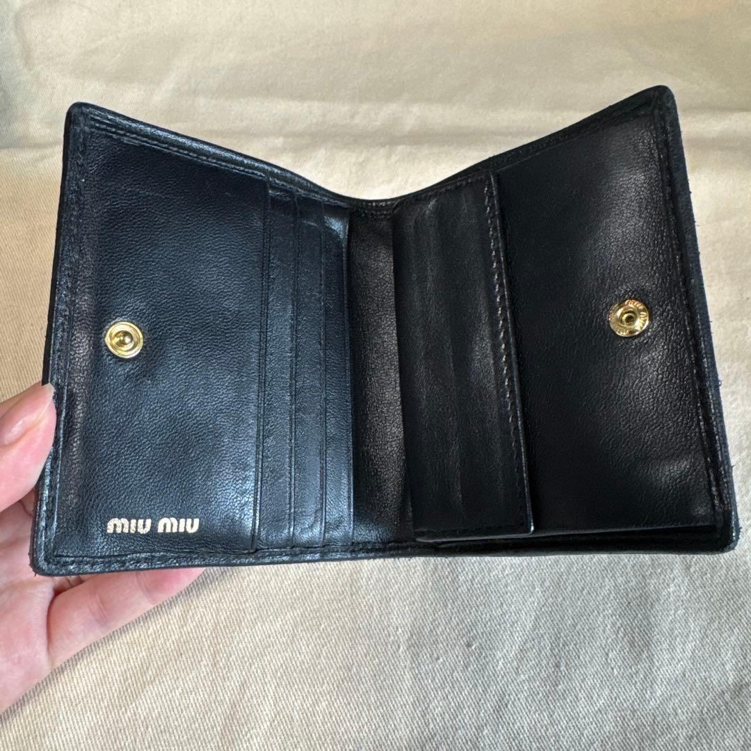 【お値下げ交渉可能】miumiu✨マテラッセ レザー 二つ折り財布（ブラック）