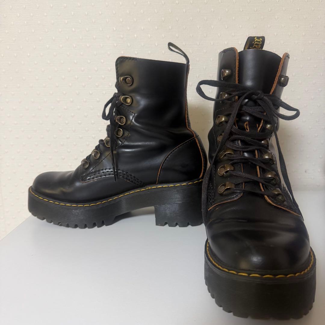 【国内正規品】 Dr. Martens LEONA ドクターマーチン