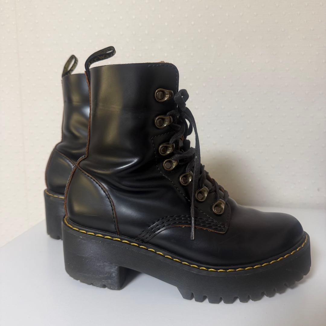 【国内正規品】 Dr. Martens LEONA ドクターマーチン
