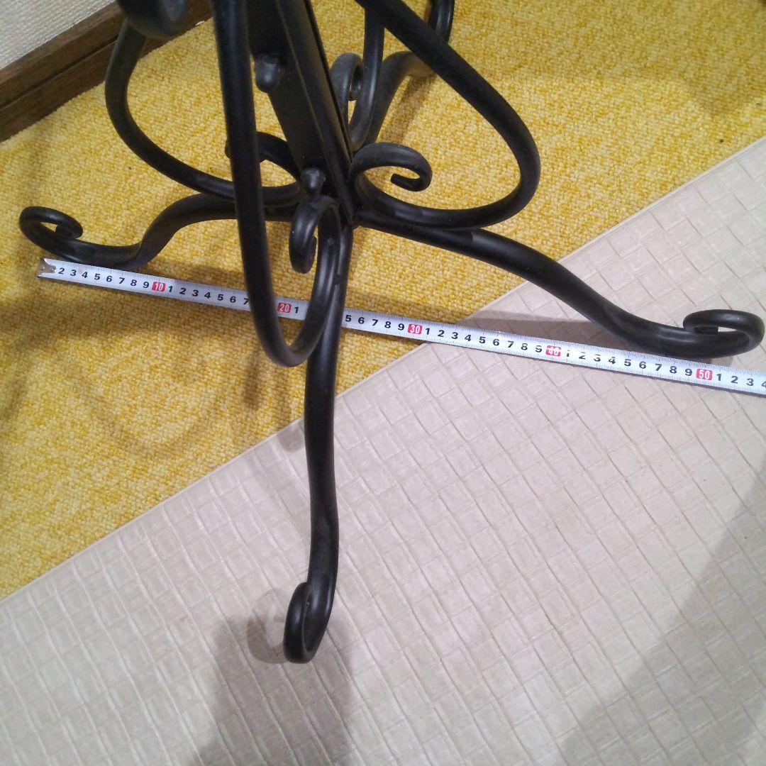 装飾的な金属製ハンガーラック (お値引き不可)