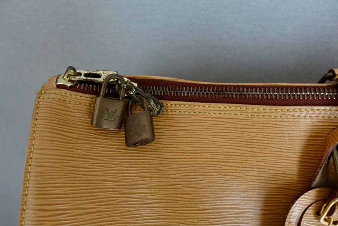 M*y様 Louis Vuitton エピレザー ボストンバッグ
