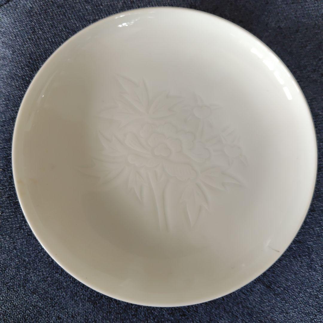 井上萬二 白い陶器の皿