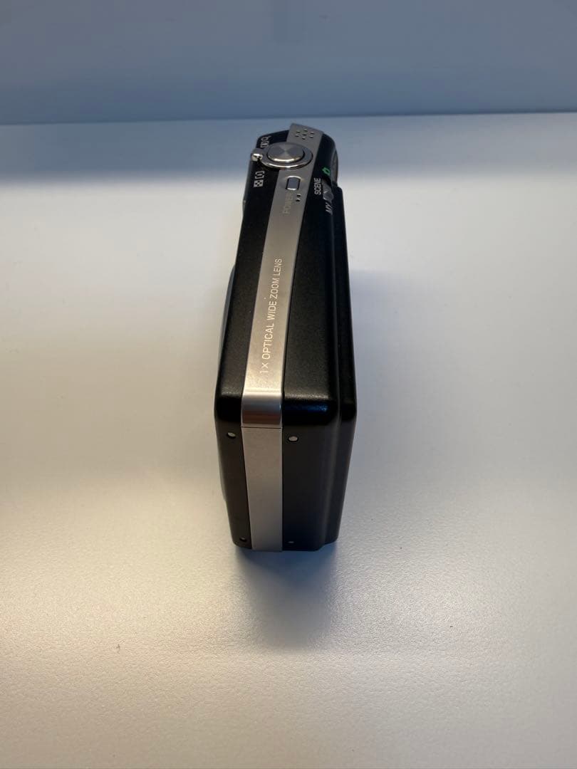 【美品】RICOH Caplio R7 リコー カプリオ デジカメ 充電器付き