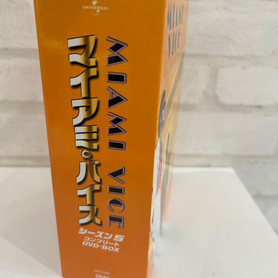 マイアミ・バイス シーズン5 コンプリートDVD-BOX〈8枚組〉