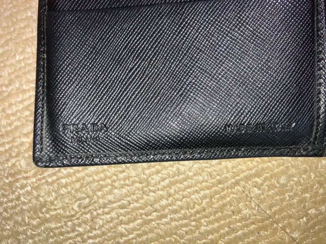 PRADA ブラック 三つ折り財布 プラダ