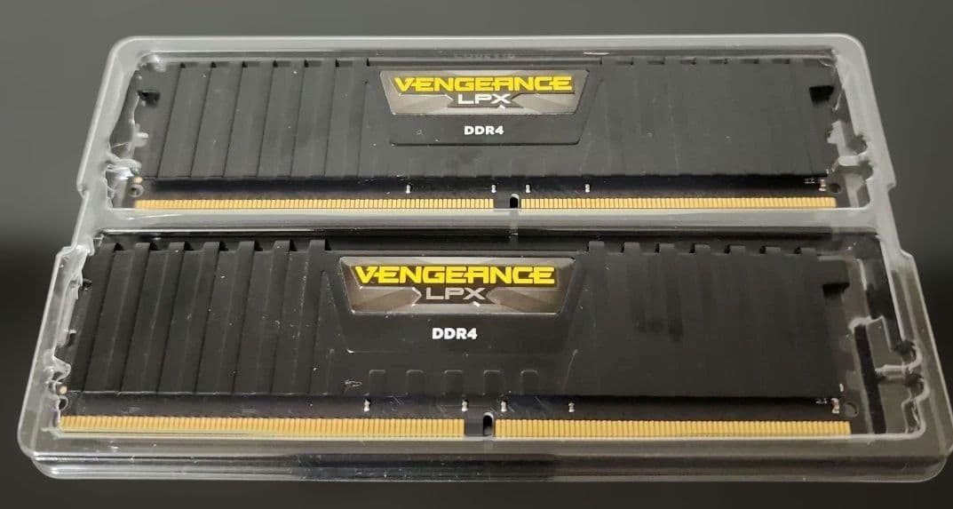 CORSAIR DDR4 8GB 2枚組 PC4-17000