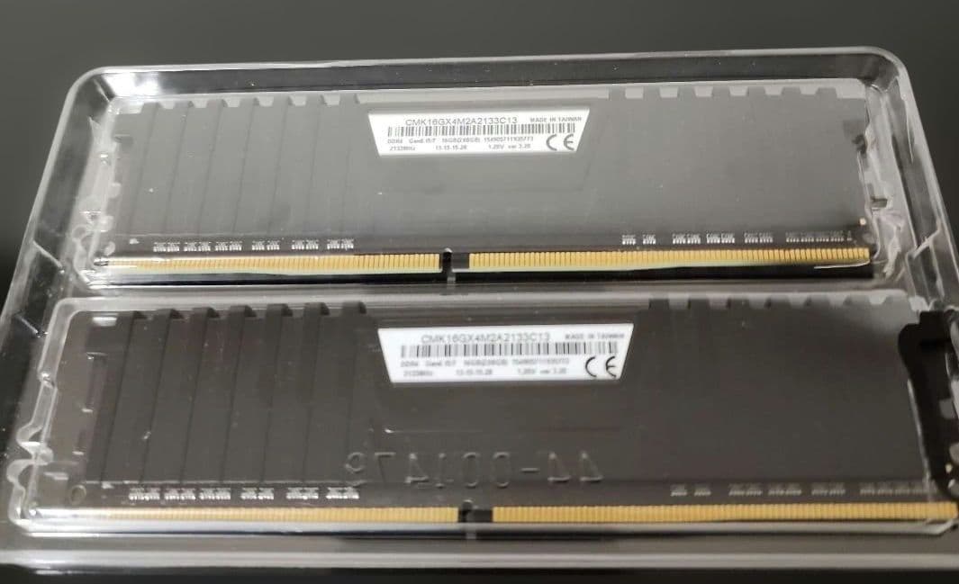 CORSAIR DDR4 8GB 2枚組 PC4-17000
