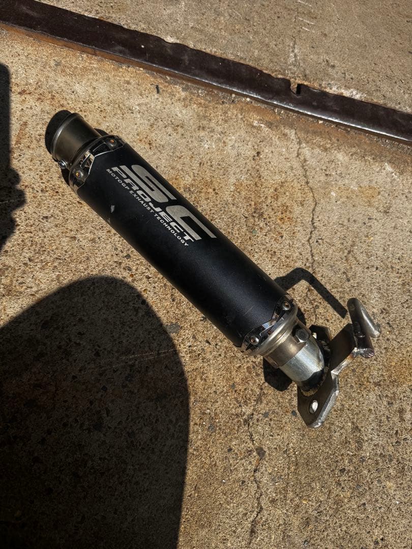 ジムニーjb74 jb64 カチ上げマフラー　ショートバンパー用