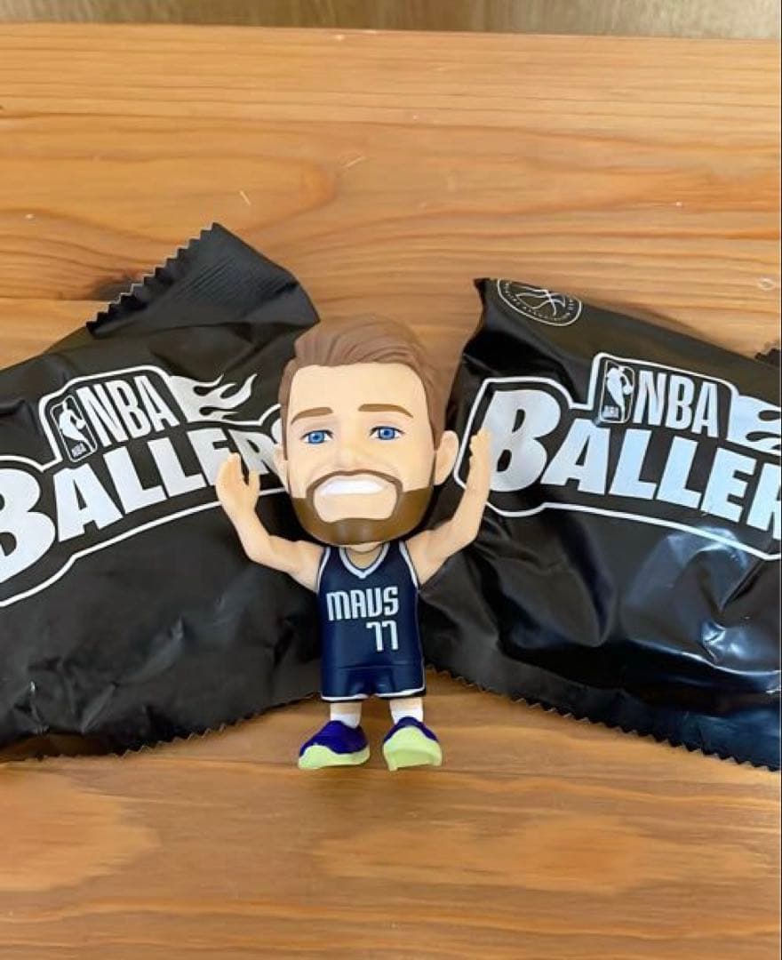 NBA バーラーズ フィギュア ドンチッチ、ジャモラント、ジェイソンテイタム