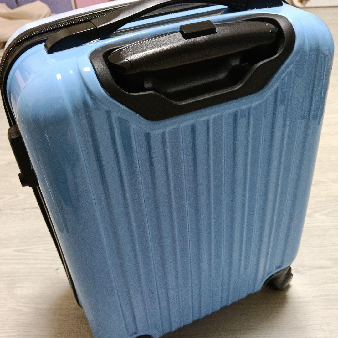 【美品】シナモンロール　スーツケース　　キャリーケース　バック
