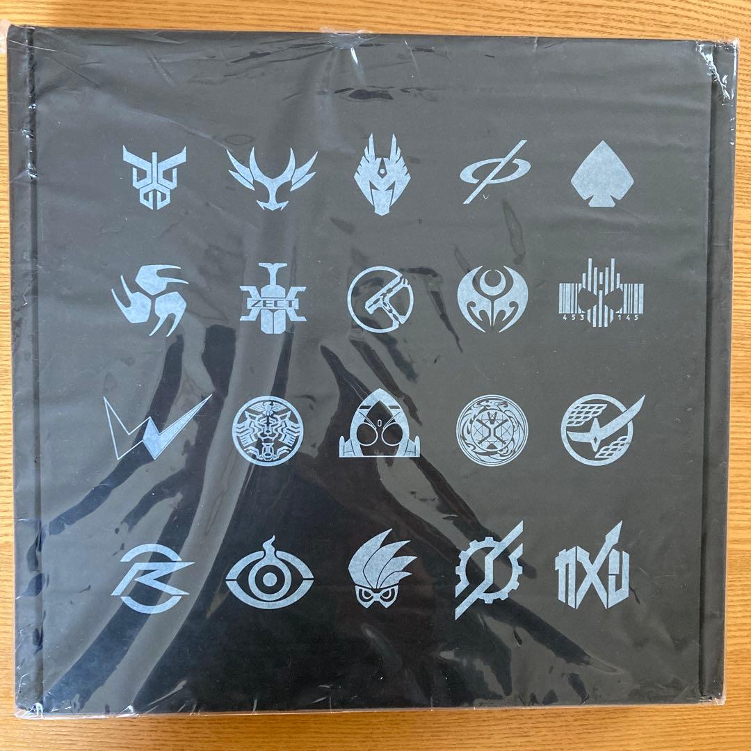 平成仮面ライダー20作品記念ベスト　4CD＋ピンバッジ　新品未開封品