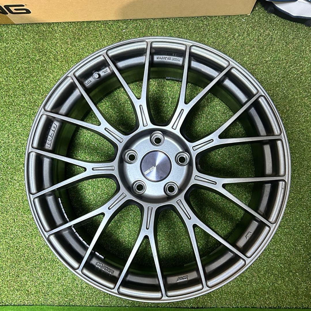 ENKEI PFM1 19インチ8J +40 PCD 114.3 4本 エンケイ