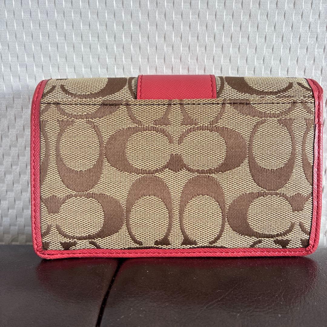 COACH二つ折り財布