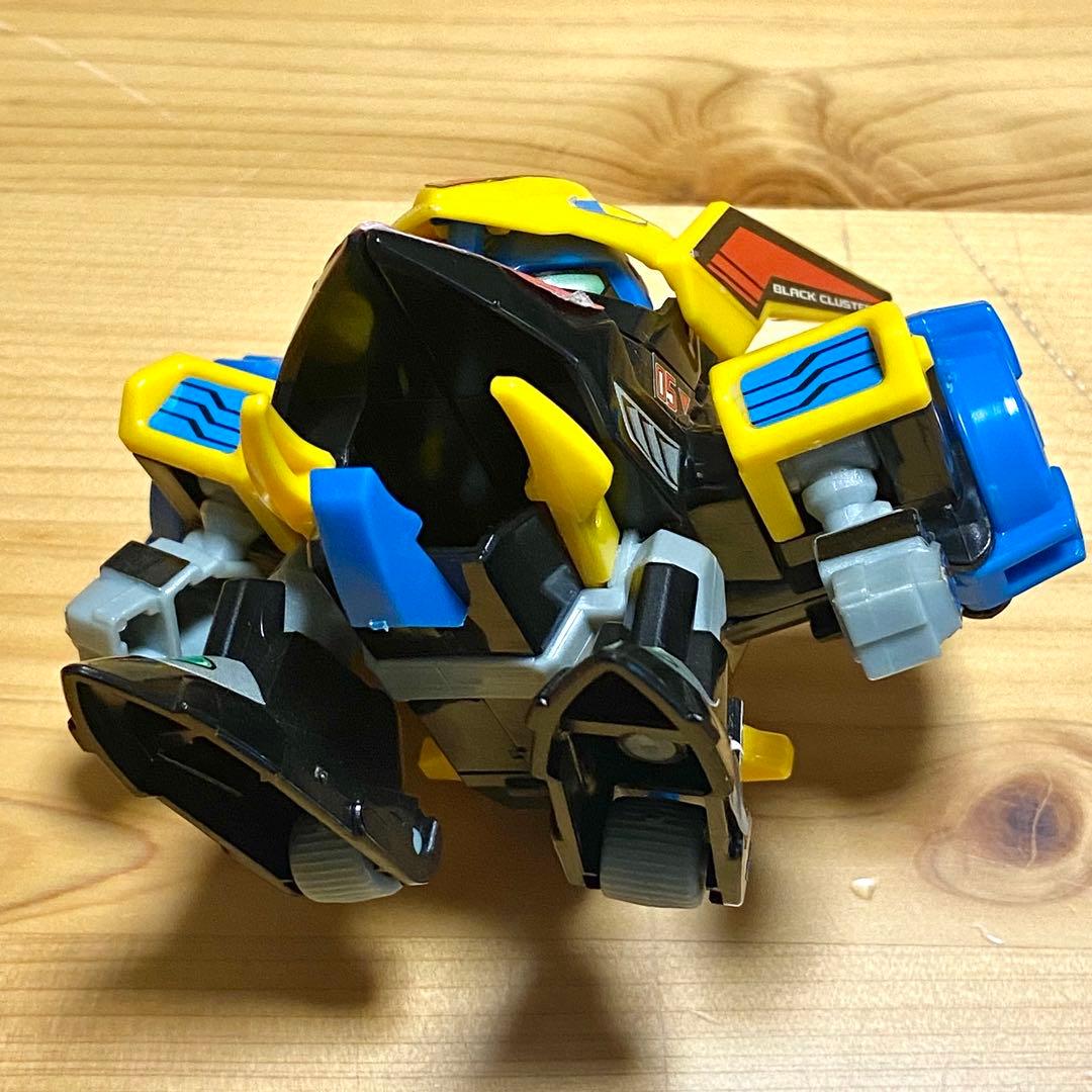 ビーダマン 爆外伝 ビーダアーマー ブラッククラスター A-08 ボンバーマン