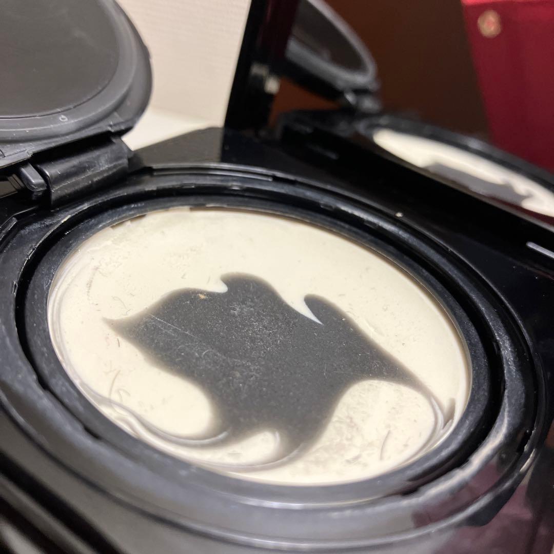 GIVENCHY ソワンノワール　UVコンパクト　日焼け止め