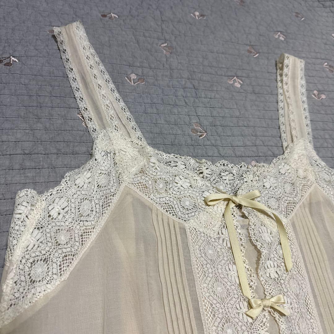 新品未使用☆Bilitis アイボリー シフォン キャミソール レース トップス