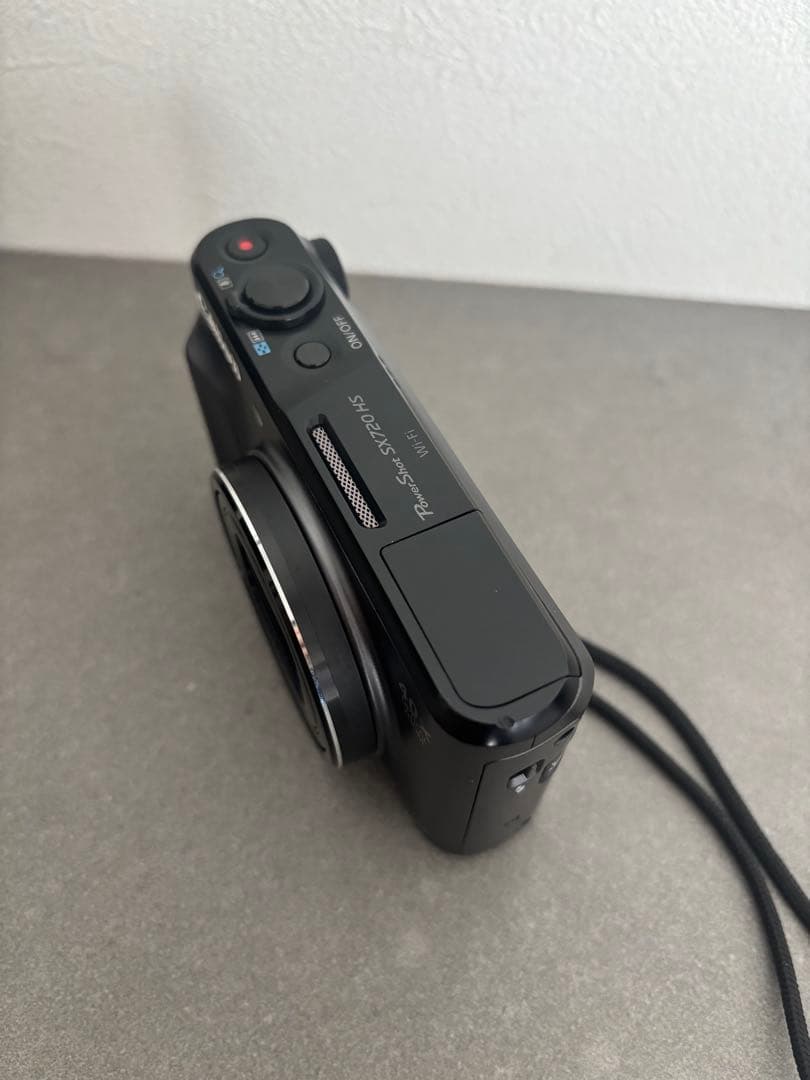 美品 Canonキャノン Powershot SX720HS ブラック　デジカメ