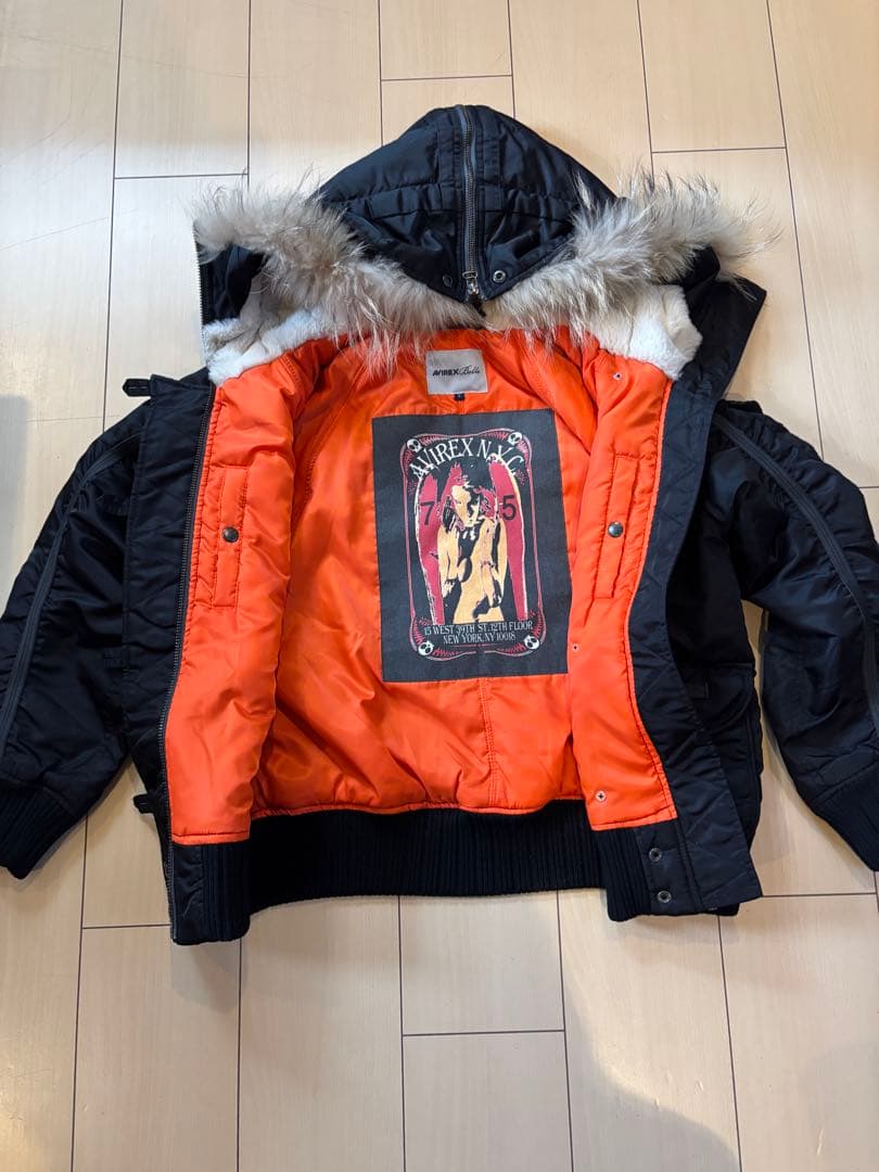 【極美品】AVIREX ミリタリージャケット