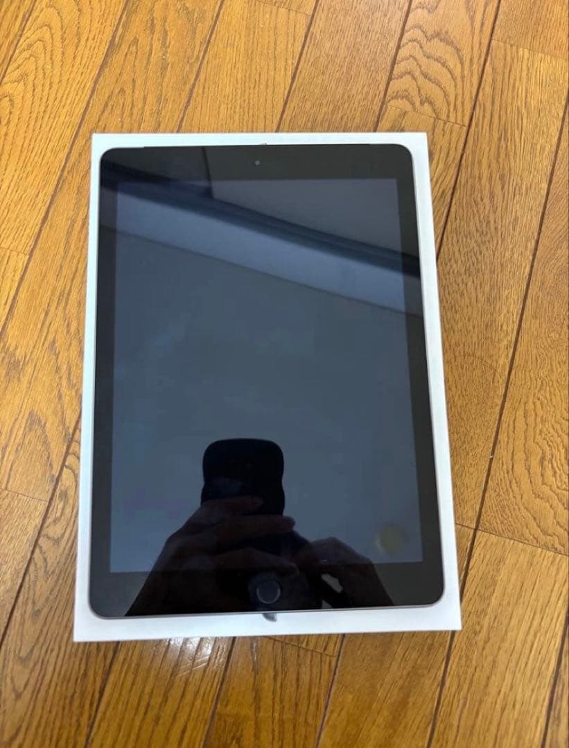 Apple iPad (第5世代) 128GB バテッリ容量95%