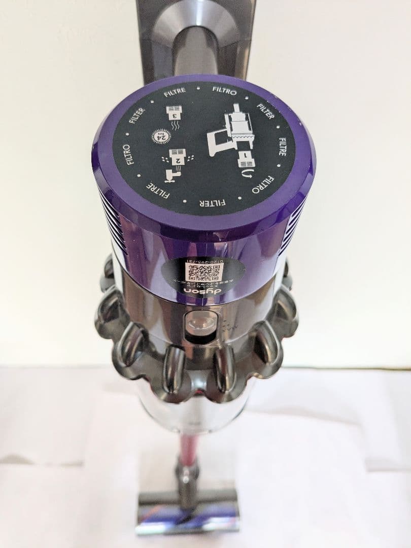 美品【60分稼働】ダイソン掃除機V10 SV12　㉔