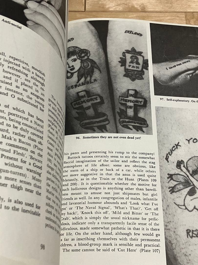 希少 tatoo ART, SEX AND SYMBOL: タトゥーの神秘
