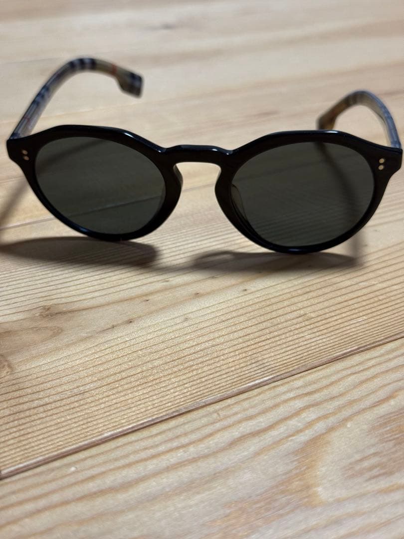 BURBERRY サングラス　BE4280