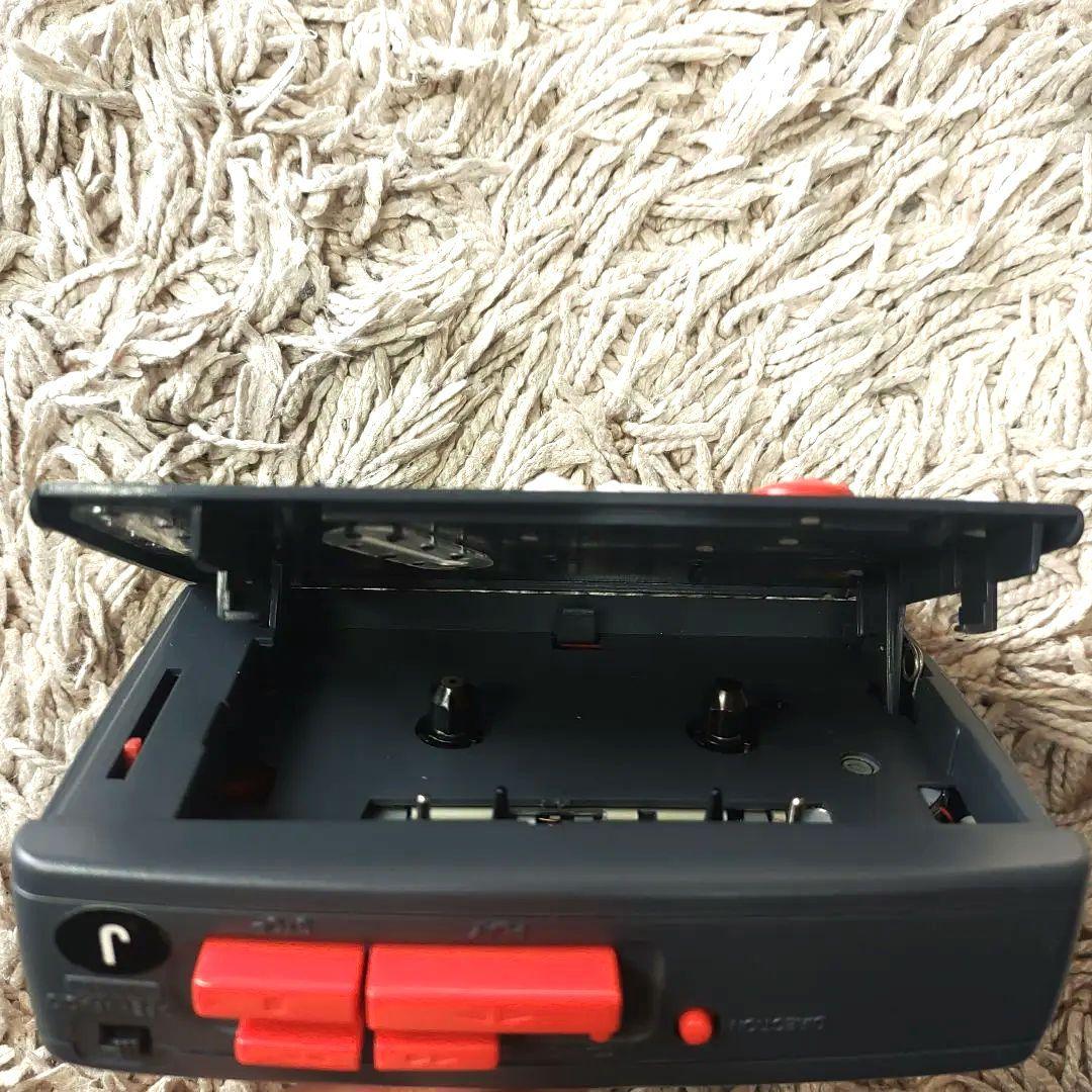 【ジャンク】東芝　LT310BUG カセットプレーヤー　ルーニーチューンズ