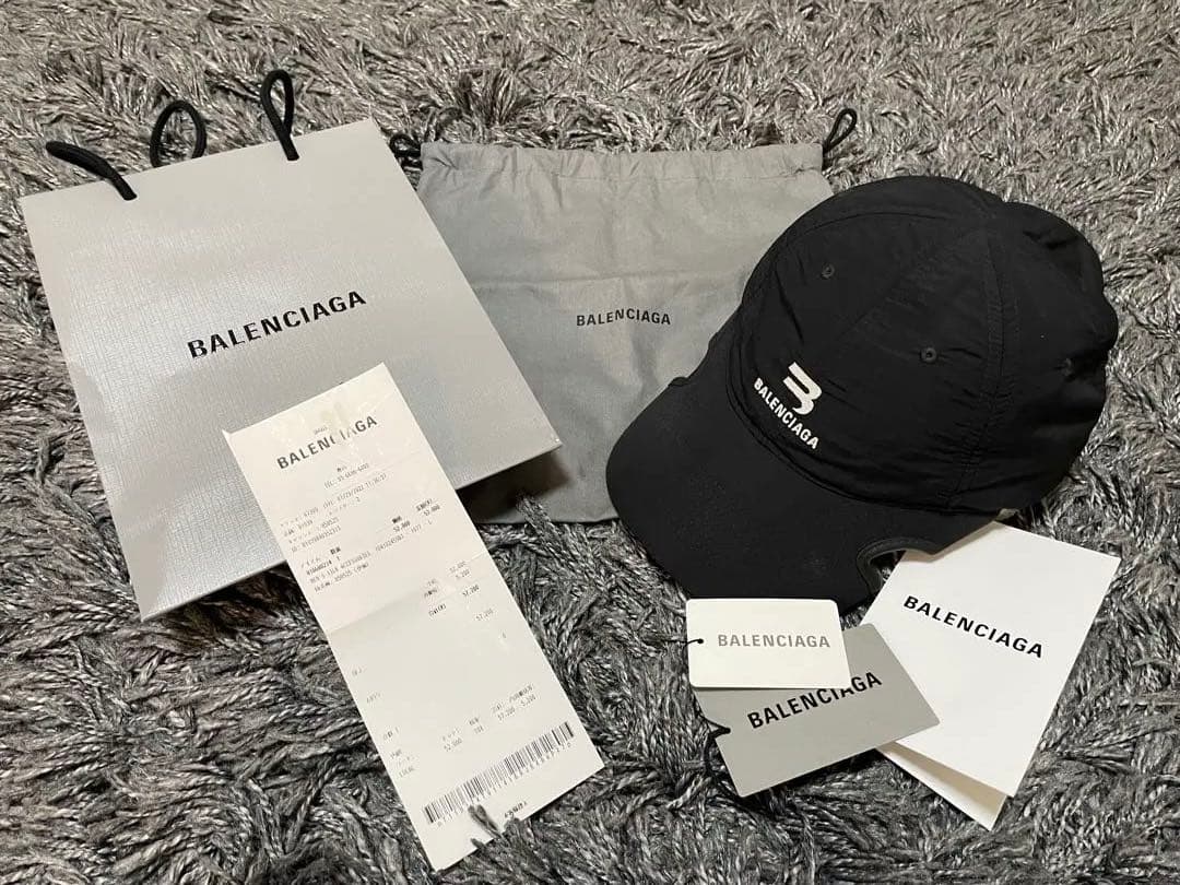 BALENCIAGA cap ブラック