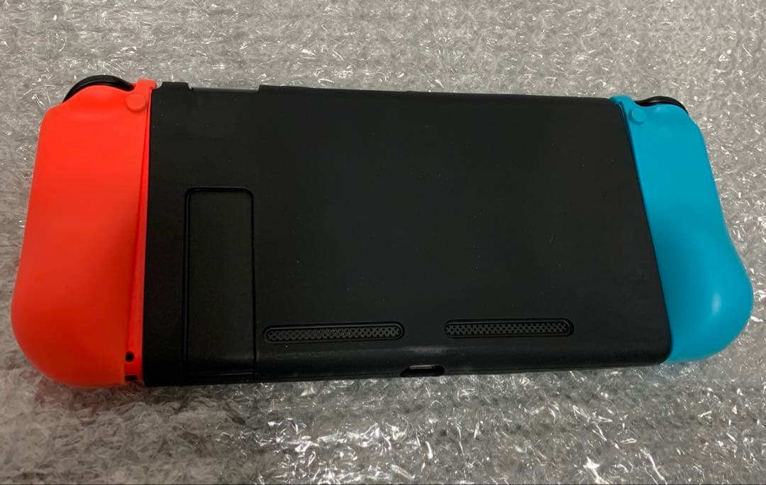 ニンテンドースイッチ　本体Nintendo Switch ネオンブルー/レッド