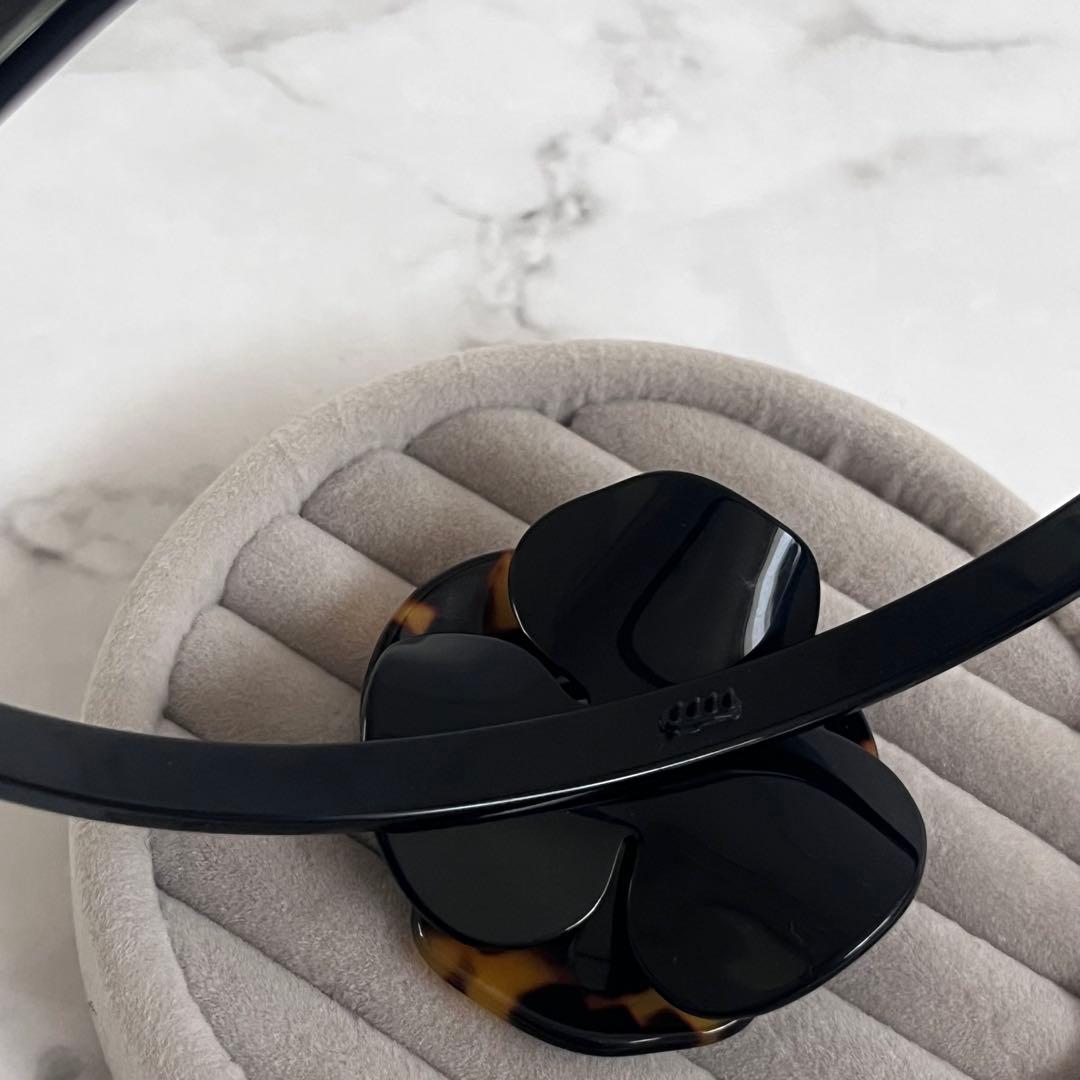 美品　ALEXANDRE DE PARIS カメリアカチューシャ　トーキョー