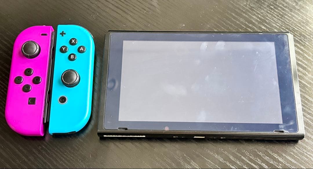 【中古】Nintendo Switch本体　付属品、箱付き
