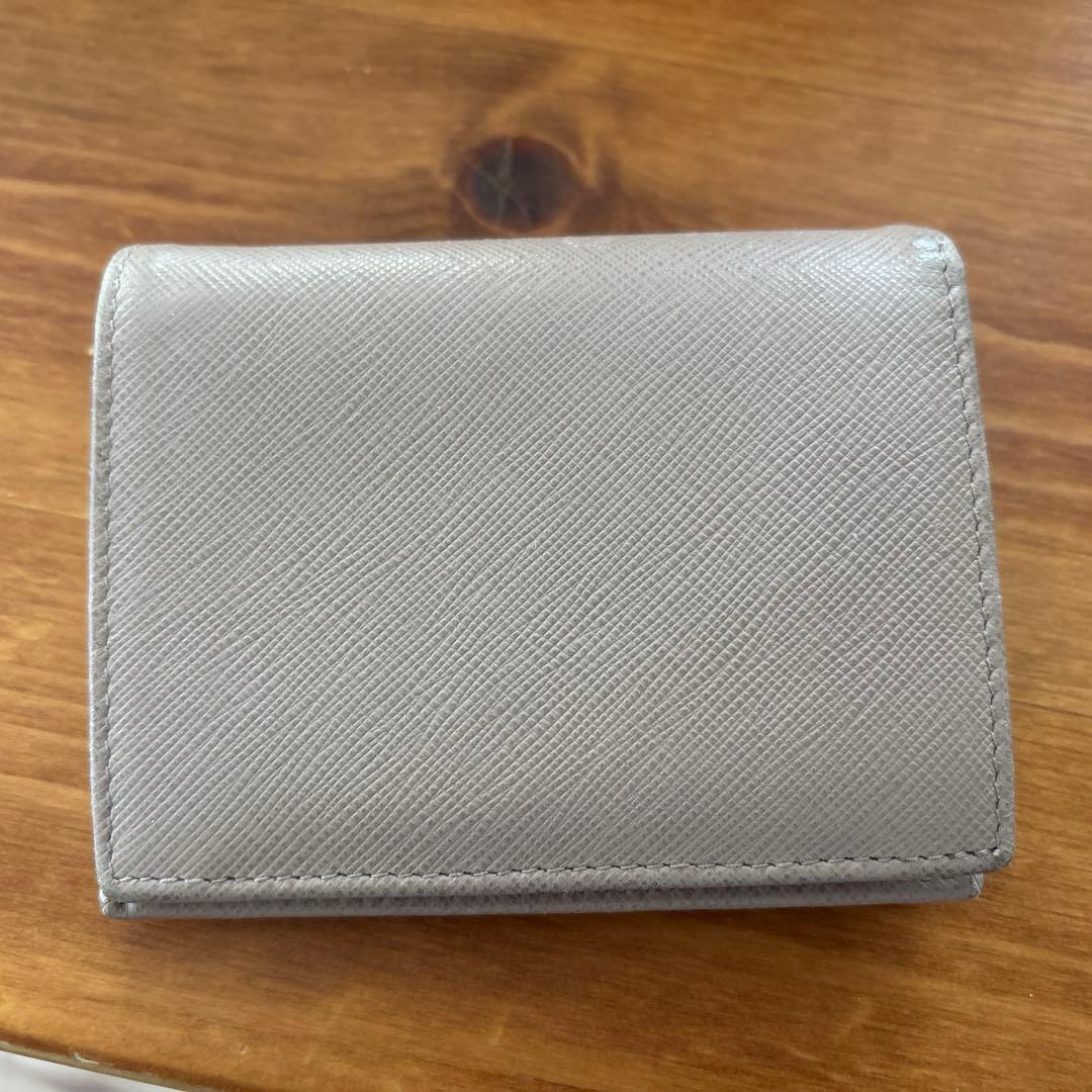 N*a様 PRADA サフィアーノレザー 二つ折り財布
