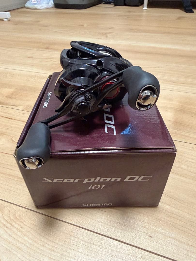 SHIMANO Scorpion DC 101 ベイトリール