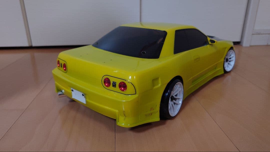 トシヨコモ324RボディLED付き