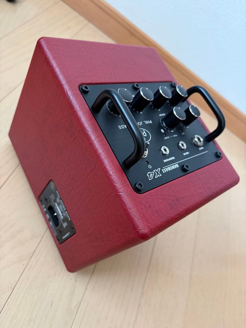 PHIL JONES NANOBASS X4 ベース用アンプ