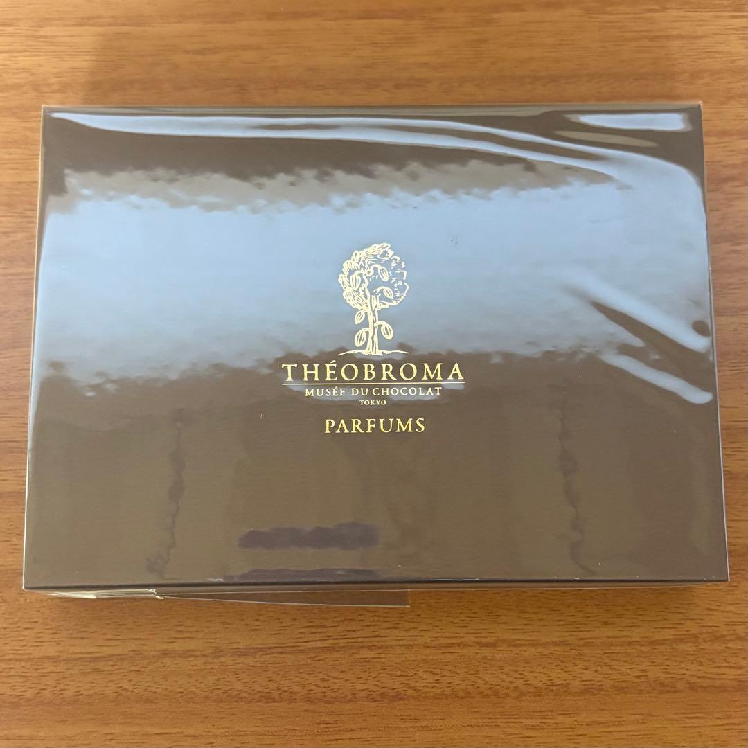 THEOBROMA クレームカラメル オードパルファム 10ml